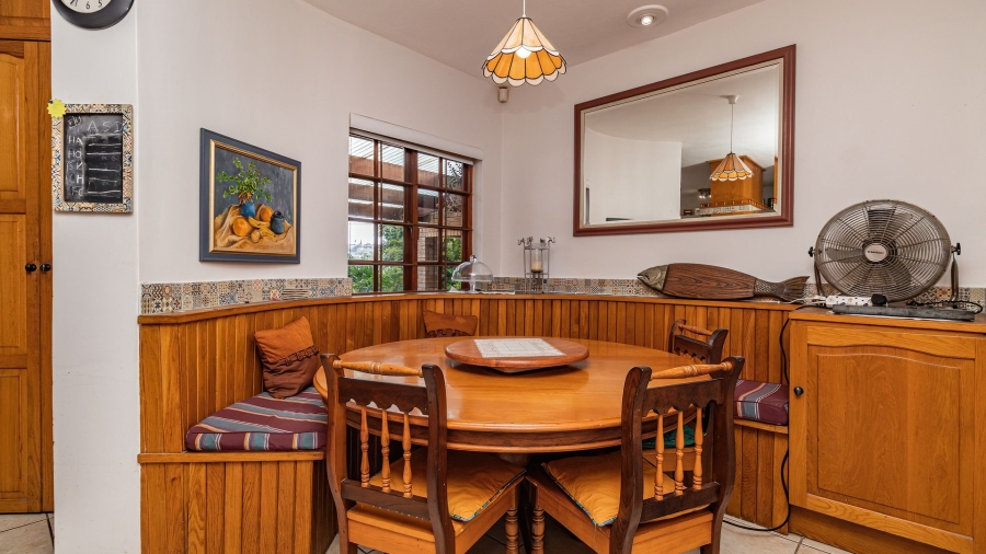 6 Bedroom Property for Sale in Seaside Longships Western Cape